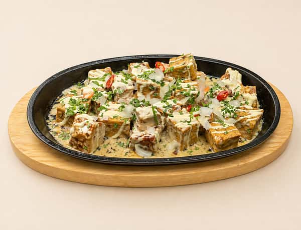 Tokwa con Bagnet