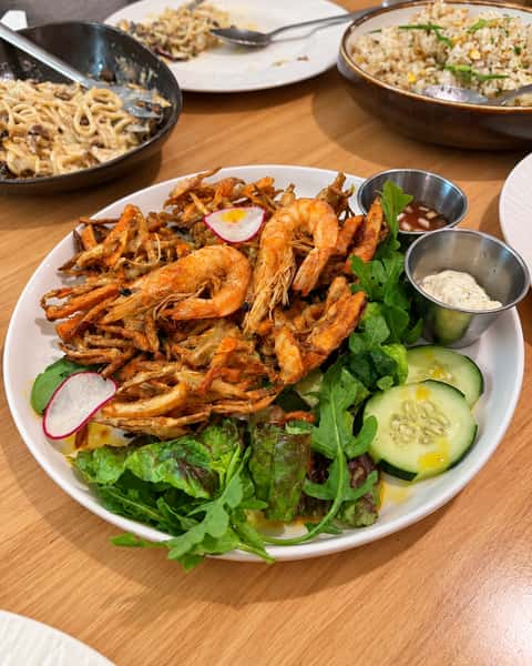 Okoy Salad