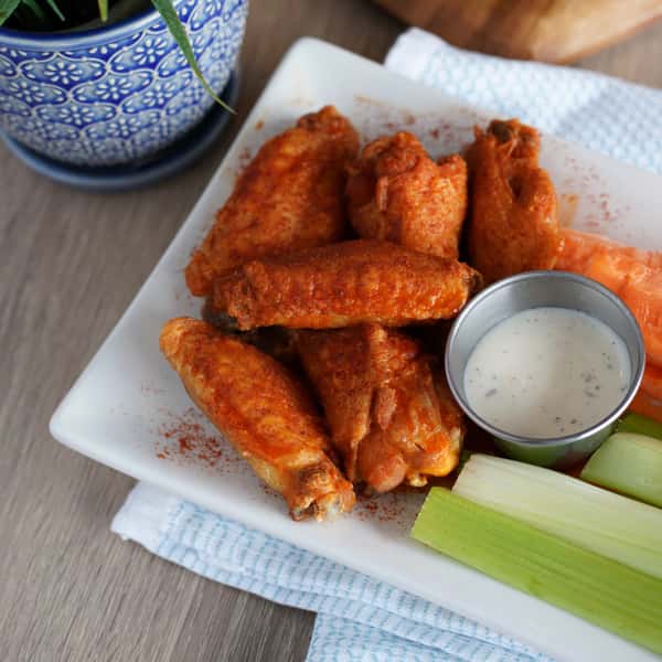 "HUT" Wings