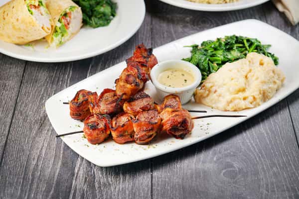 skewers and mashed potatoes