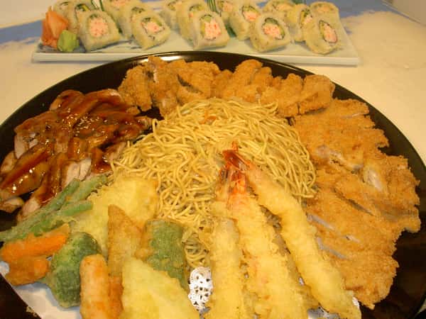 S7 Bamboo Favourites Platter (serves 4-6 people)