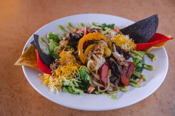 Fajita Salad Lunch & Dinner Hot Tamales New Mexico Mexican Restaurant in Rio Rancho, NM