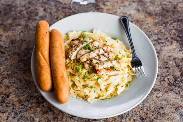 Fettuccine Alfredo
