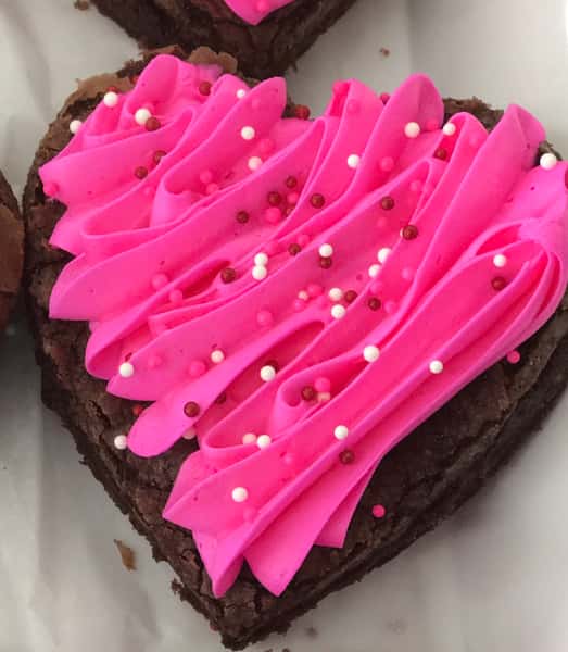 Heart Shaped Iced Brownies, 2 pack