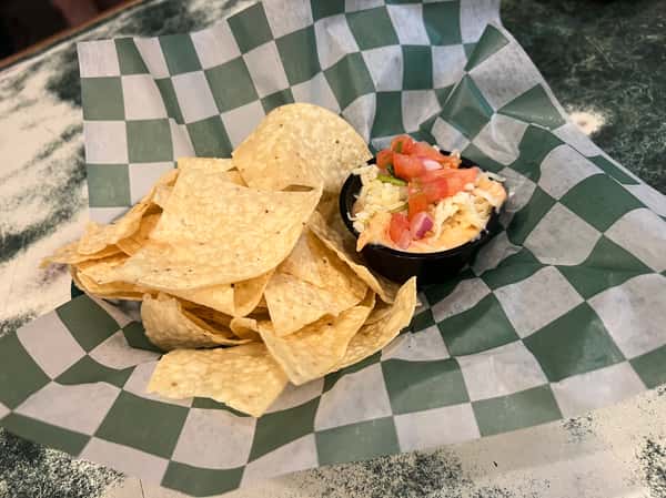 Chips n Queso