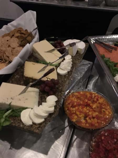 Cheese and cracker buffet set up