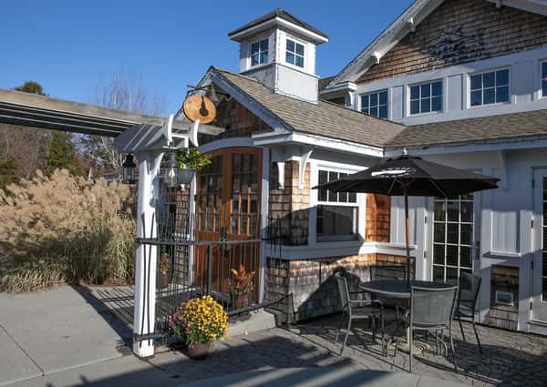 About Otter Cove Restaurant and Bar Seafood Restaurant in Old