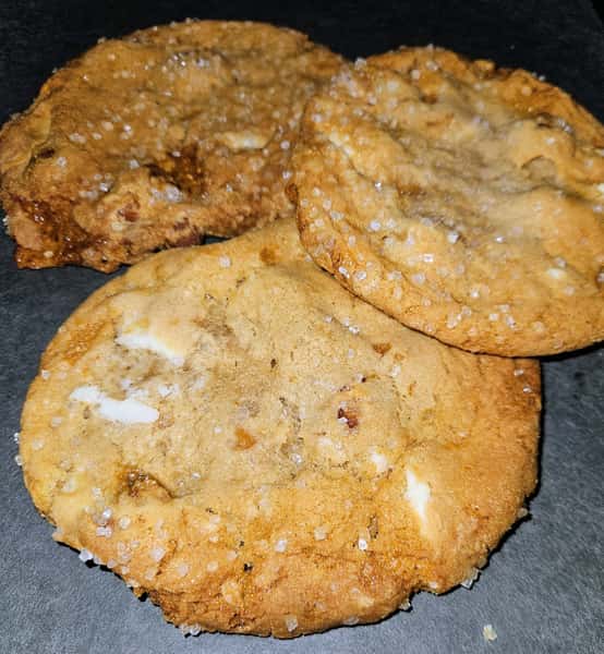 Salted Caramel Crunch Cookie