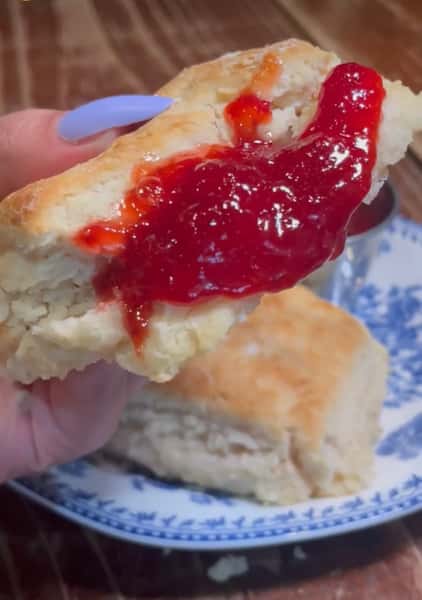 Buttermilk Biscuits