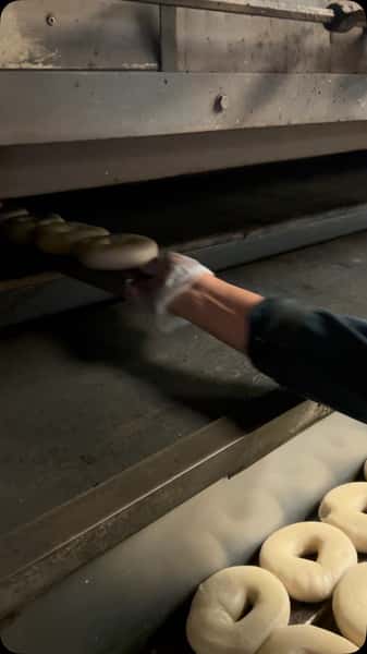 Bagel Boss ASMR: bagels going into the oven 🔊🥯 #BagelBoss