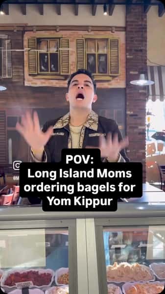 Our favorite holiday tradition: Long Island moms placing their break fast order like it’s a full time job 🥯😂 #BagelBoss
