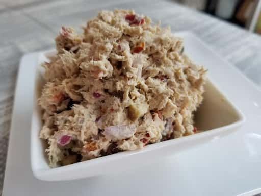 SPICY TUNA SALAD (1/2 LB)