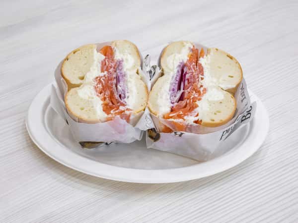 SMOKED LOX SANDWICH