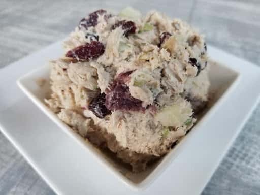 SPRING TIME TUNA SALAD (1/4 LB)