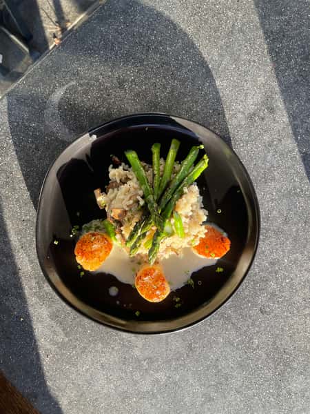 SEARED DAYBOAT SCALLOPS