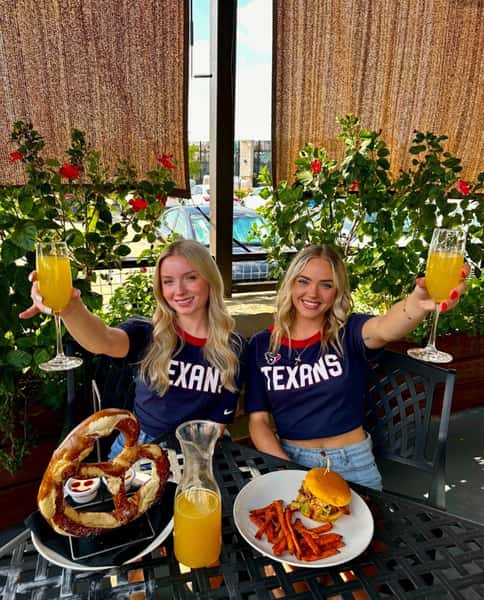 Sports at On The Kirb: Organic Eatery & Sports Bar