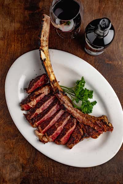 Wagyu Tomahawk