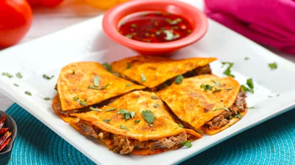 Pizza Birria