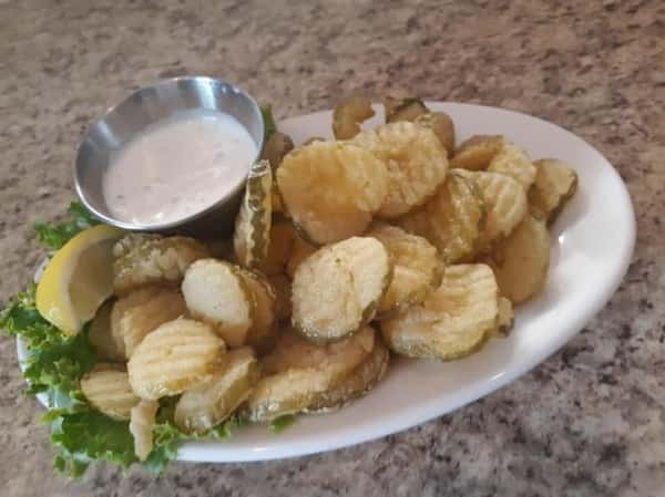 Fried Pickle chips with dressing side