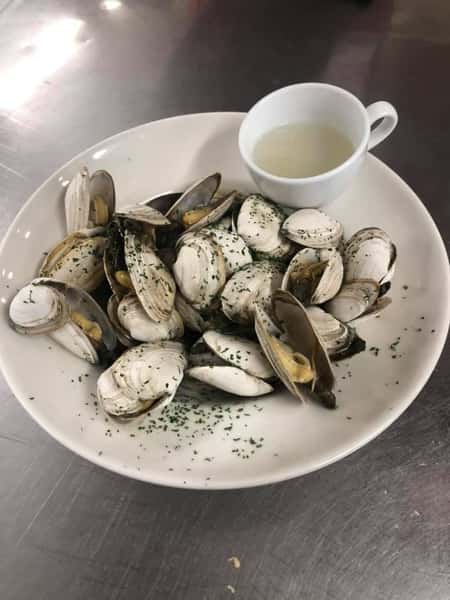 plate of clams