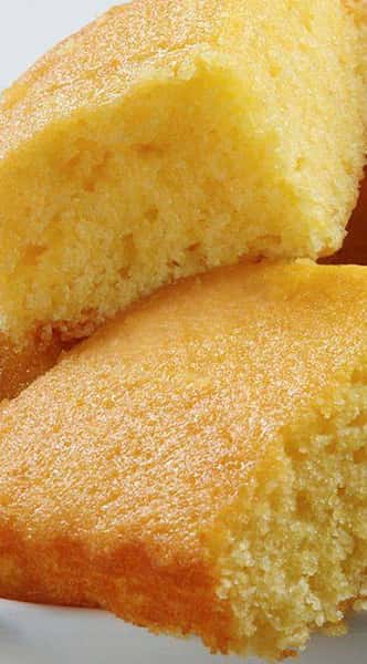 assortment of sliced cornbread