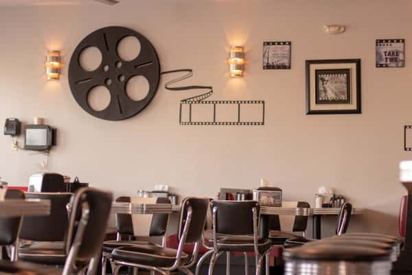 Dining room at Brant Rock Hop