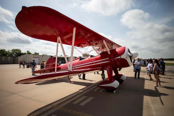 red plane