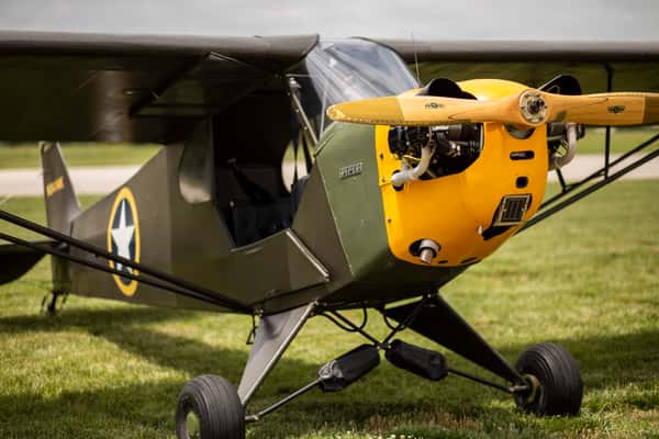 green plane