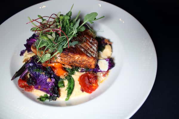 Fish & Grits