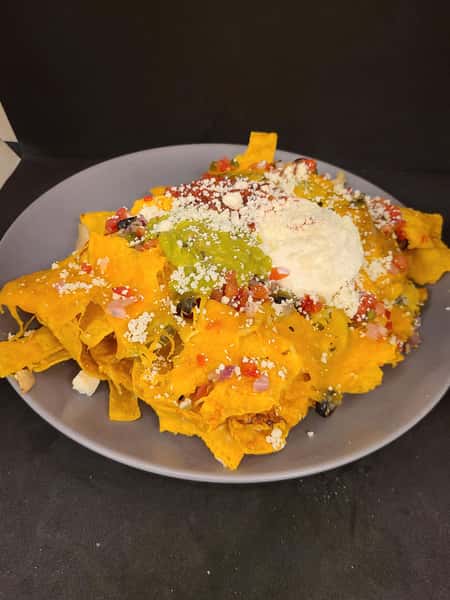 Rotisserie Chicken Nachos