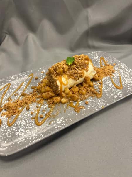 Spiced Apple Cheesecake