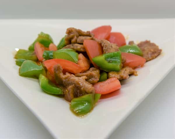 Beef With Green Pepper and Tomato