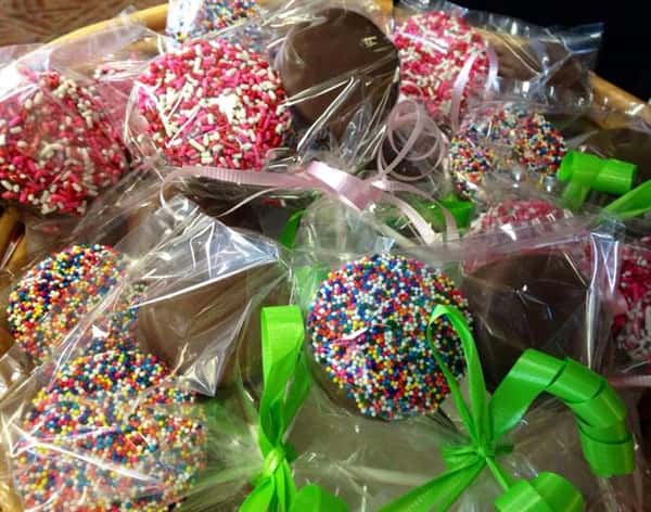 Chocolate cake pops several colours
