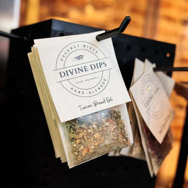 A small detail that somehow steals the whole show.
#DivineDips #BreadBoardUpgrade #FlavorOnTheSide #AnticaLittleLuxuries