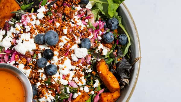 Sweet Heat Berry Crunch Salad