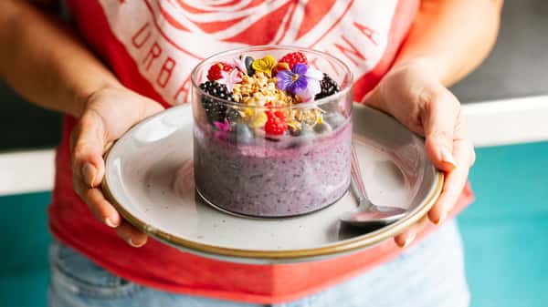 Blueberry Chia Overnight Oats