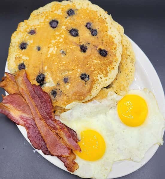 Pancakes, Eggs & Bacon