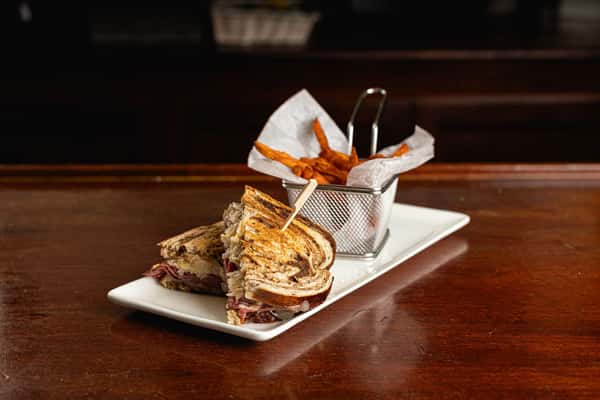 Corned Beef Reuben