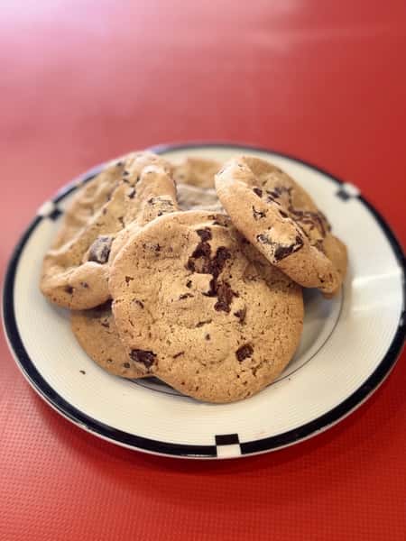 Chocolate Chunk Manifesto Cookie
