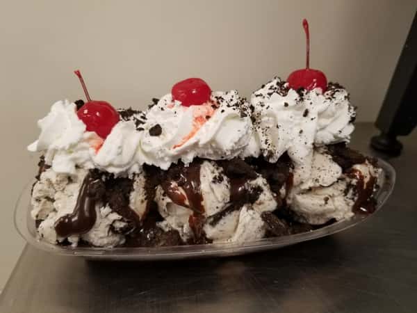 Hot Fudge Brownie Sundae