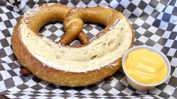Pretzel w/cheese