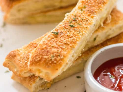 Cheesy Garlic Strips