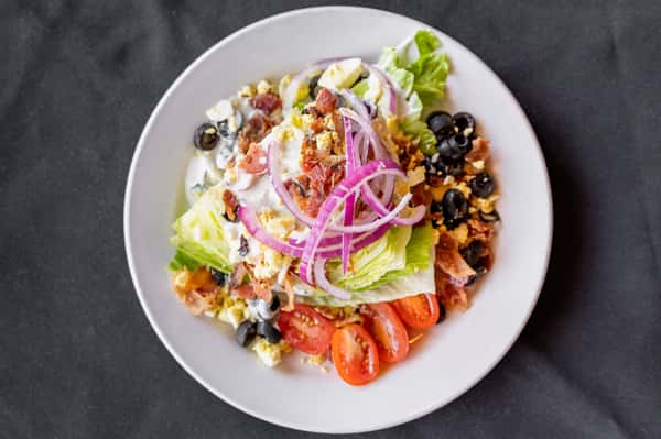 old school wedge salad