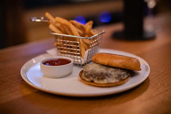 Kids Cheeseburger