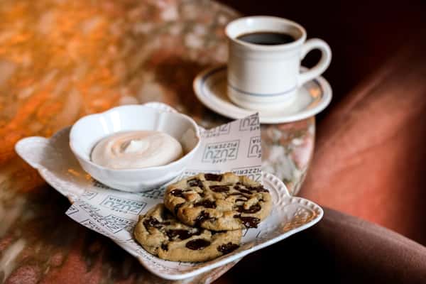 CHOCOLATE CHIP COOKIES