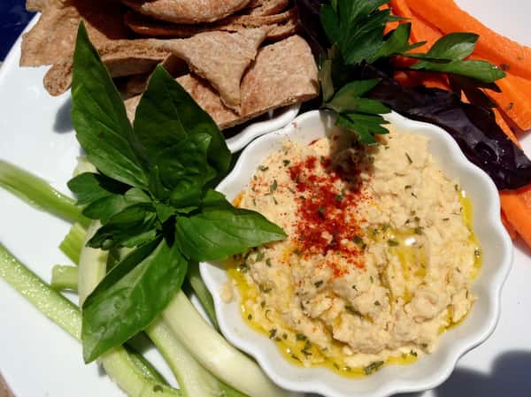 hummus dip plate