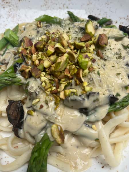 Asparagus and Mushroom Linguini