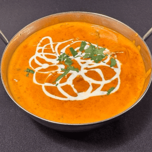 Creamy indian curry with sauce