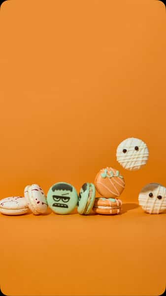 Halloween macs are here 🎃

🩸 Bloody Finger — our housemade Butterfinger filling
🧟 Frankenstein — chocolate caramel
🎃 Pumpkin — pumpkin spice
👻 Mummy — chocolate Italian cream

A little creepy. Very good. Available at all JOY shops & online for a limited time!