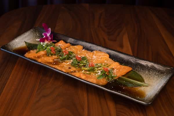 Salmon Carpaccio*